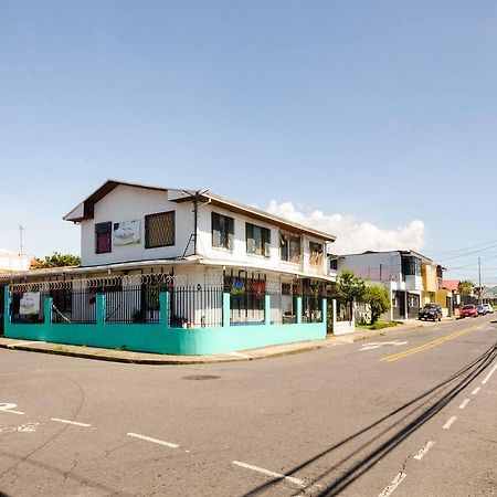 In The Wind Hostel And Guesthouse San Jose  Exterior photo